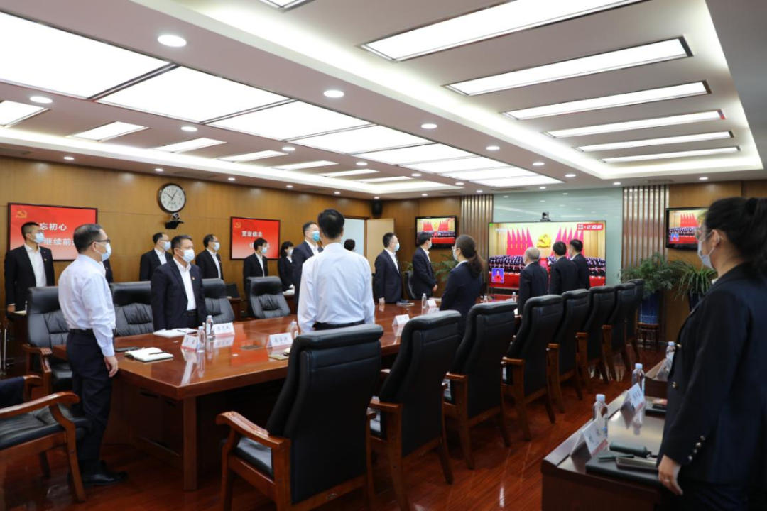 		磅礴盛会，，，，振奋人心！尊龙凯时集团集中收看党的二十大开幕会_市场绩效_尊龙凯时集团有限公司	