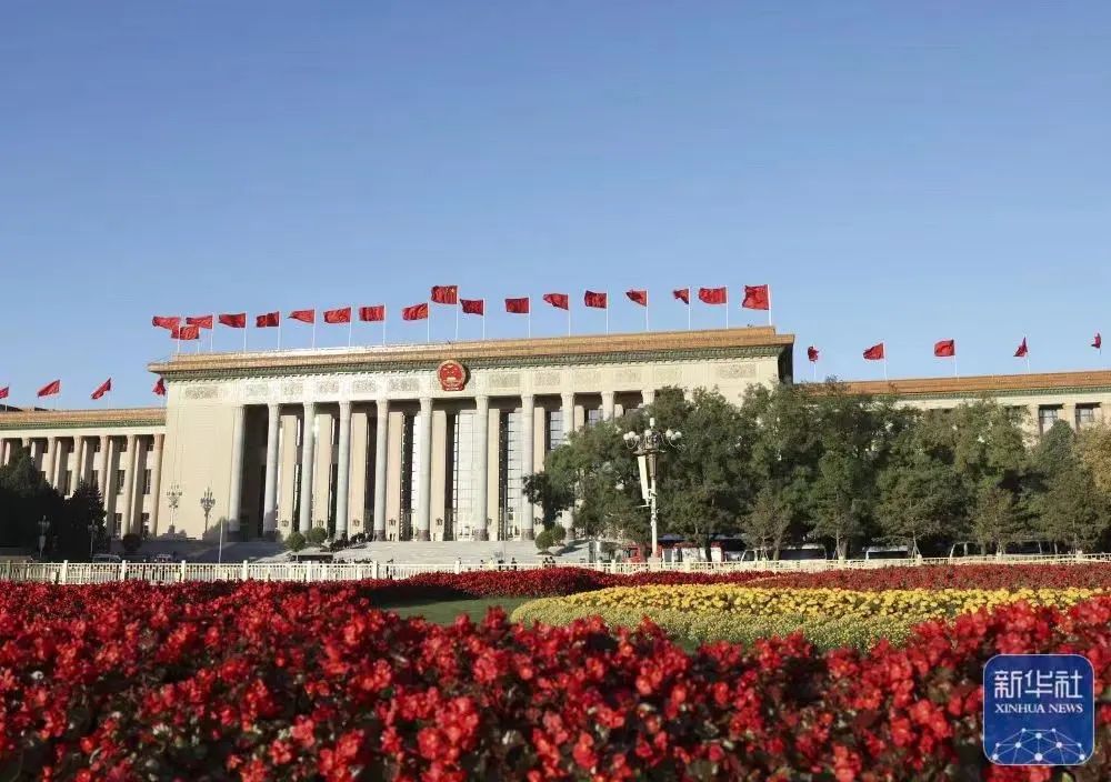 		二十大代表访谈 | 周育先：打造天下一流质料工业投资集团_责任撒播_尊龙凯时集团有限公司	