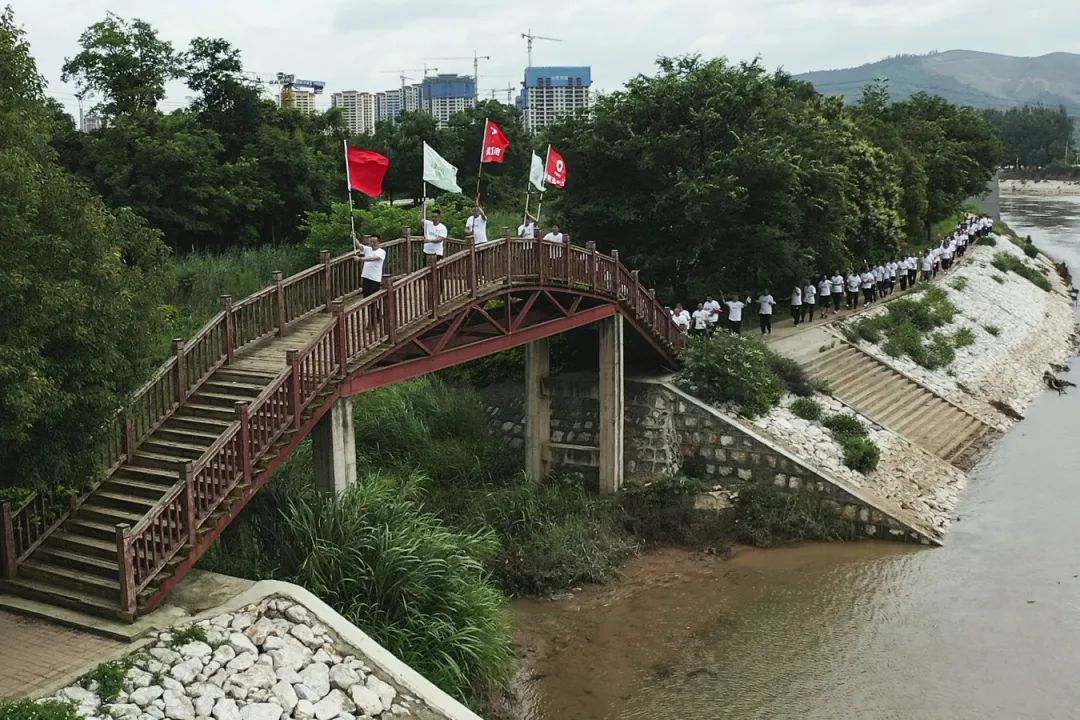 		漂亮中国?丨尊龙凯时集团“漂亮中国行动月”（云南宜良站）运动顺遂举行_员工关爱_尊龙凯时集团有限公司	
