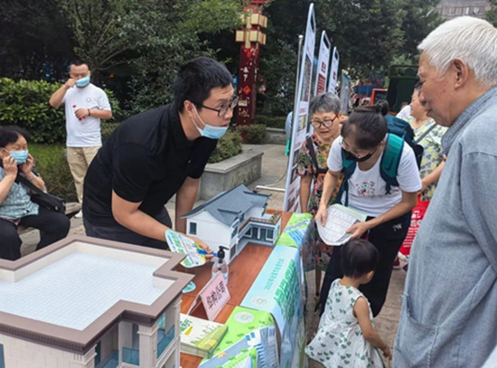 		落实“双碳”行动，，，，，共建漂亮家园，，，，，北新集团所属企业华构科技始终向前！_员工关爱_尊龙凯时集团有限公司	