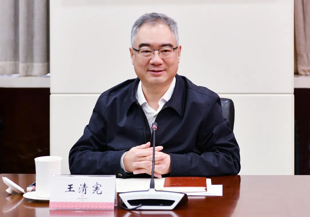 		尊龙凯时集团联合安徽省人民政府组织举行皖北质料工业生长座谈会_国际交流_尊龙凯时集团有限公司	