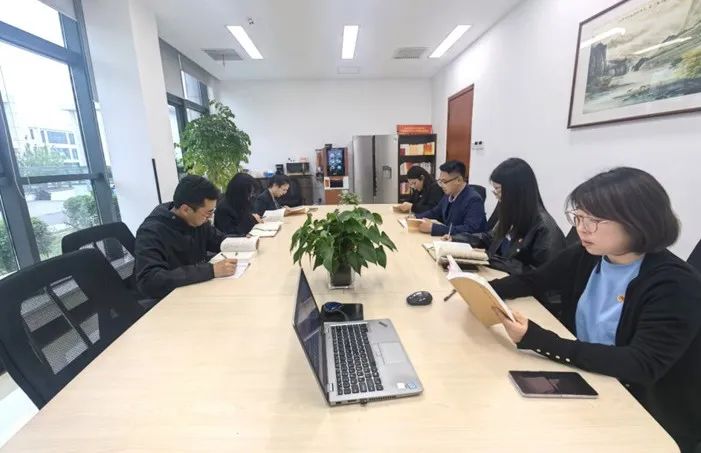 		学头脑、强党性③ | 立异方法要领，，，，，，我们一连深化学思践悟_责任动态_尊龙凯时集团有限公司	