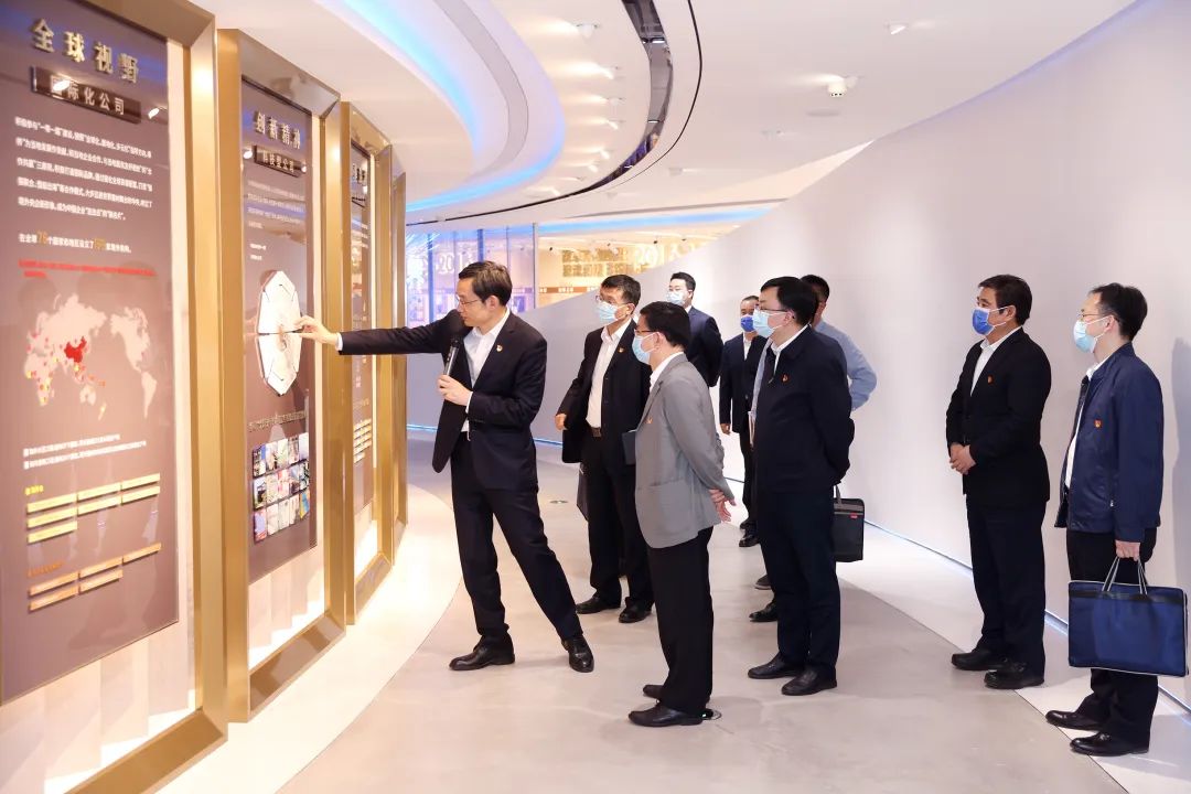 		中央纪委国家监委驻国资委纪检监察组组长、国资委党委委员龚堂华调研尊龙凯时集团_责任动态_尊龙凯时集团有限公司	