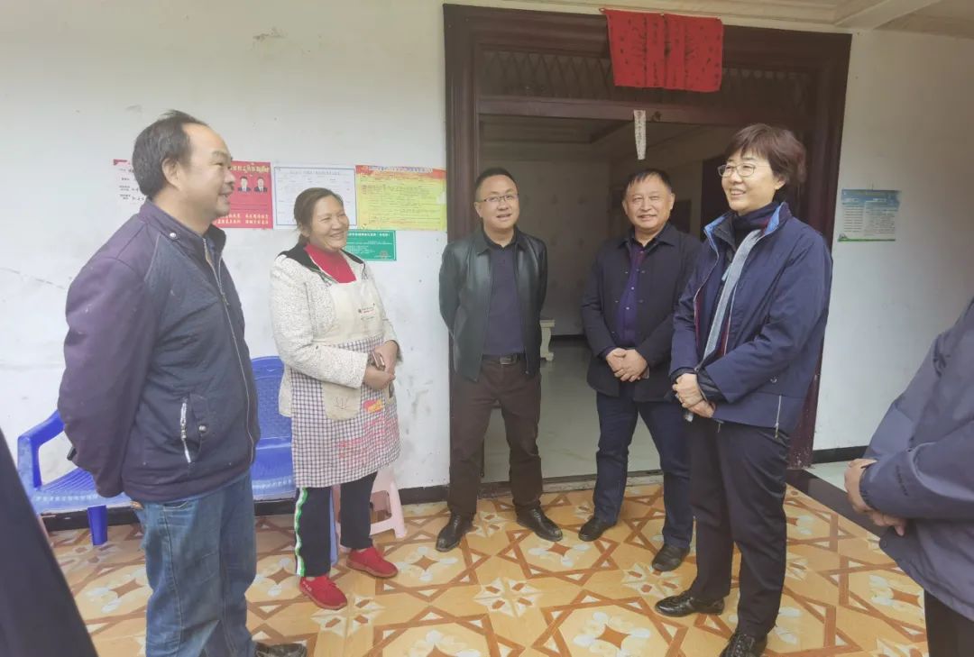 		孙力实一行到云南昭通集团扶贫点实地调研_尊龙凯时要闻_尊龙凯时集团有限公司	