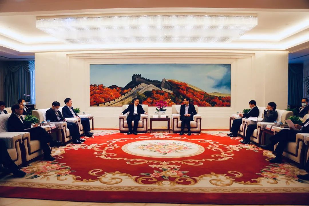 		周育先会见华电集团董事长温枢刚_尊龙凯时要闻_尊龙凯时集团有限公司	