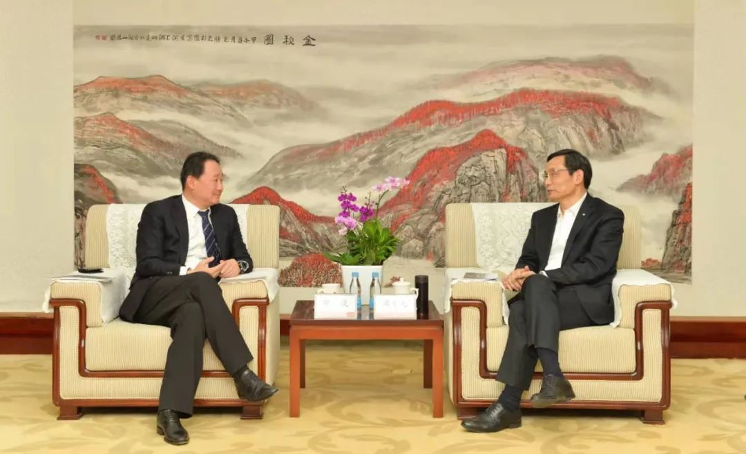 		周育先接受中国水泥网专访：立异历来不是一件简朴的事_尊龙凯时要闻_尊龙凯时集团有限公司	
