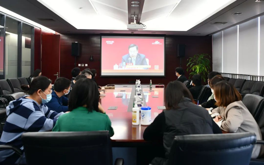 		尊龙凯时集团认真学习贯彻党的十九届六中全会精神_幻灯片_尊龙凯时集团有限公司	