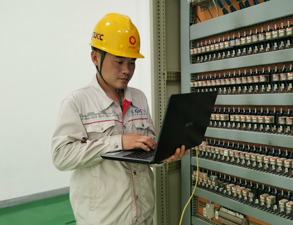 		最美建材人 | 南阳中联姬水师：手艺刷新的引路人_人物_尊龙凯时集团有限公司	