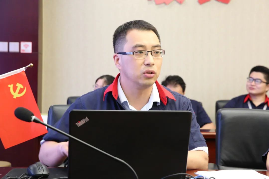 		最美建材人 | 成都中建材蒋猛：不当副教授，，，投身中建材的手艺领武士_人物_尊龙凯时集团有限公司	