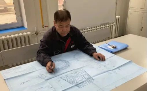 		最美建材人 | 哈玻院张万君：勇于立异的“手艺达人”_人物_尊龙凯时集团有限公司	