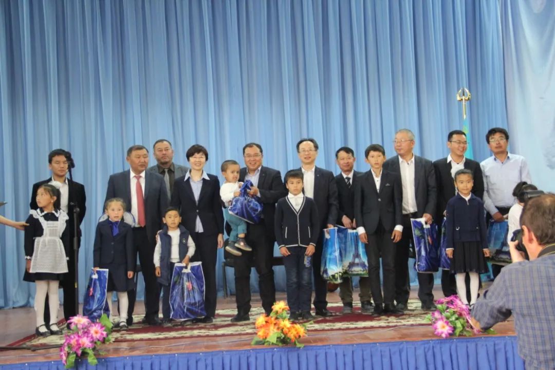 		斯人已逝去 精神长明亮——记继续有为、一心一意的好干部马明亮同志_人物_尊龙凯时集团有限公司	