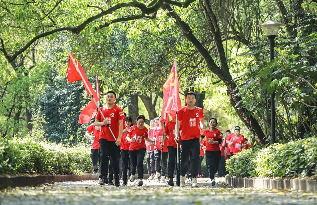 		第11站丨尊龙凯时集团“健跑百年路 斗争新征程” （茶陵县工农兵政府旧址站）运动在湖南株洲乐成举行_企业动态_尊龙凯时集团有限公司	