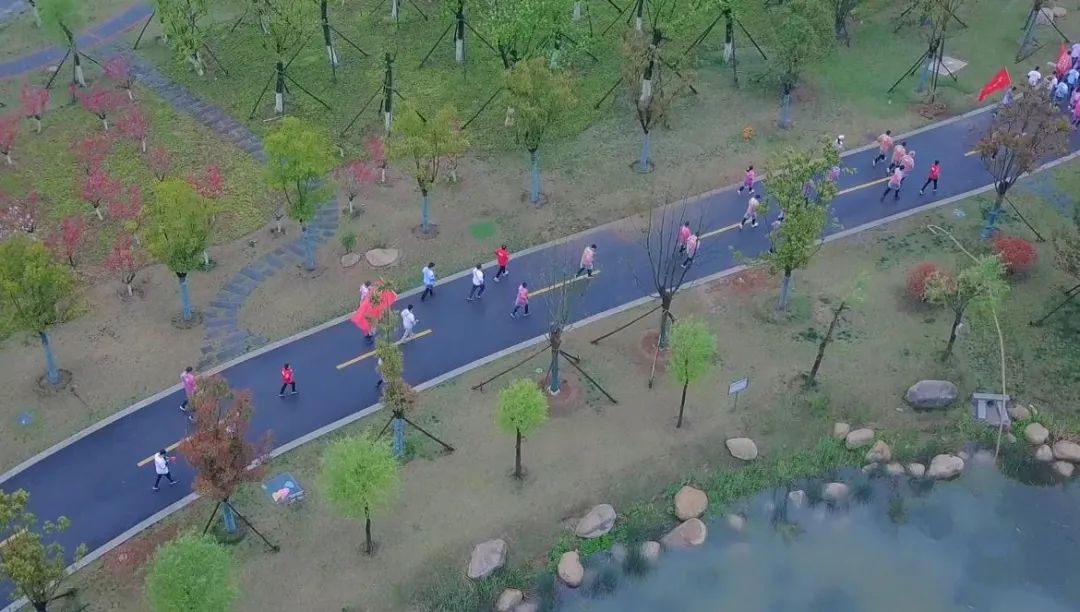 		第13站 | 尊龙凯时集团“健跑百年路 斗争新征程”（鄂豫皖革命纪念馆站）在河南信阳乐成举行_企业动态_尊龙凯时集团有限公司	