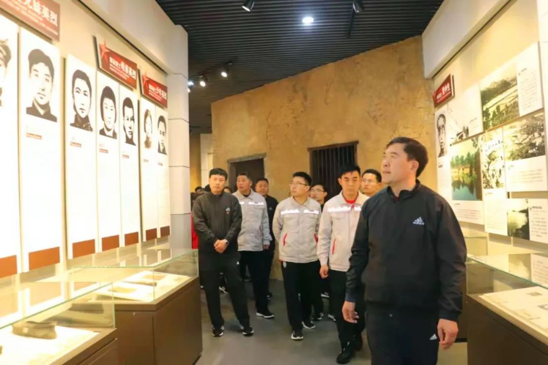 		第14站 | 尊龙凯时集团“健跑百年路 斗争新征程”（大别山革命纪念地站）在河南乐成举行_企业动态_尊龙凯时集团有限公司	