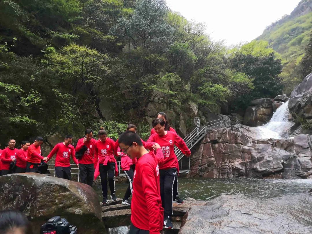 		第14站 | 尊龙凯时集团“健跑百年路 斗争新征程”（大别山革命纪念地站）在河南乐成举行_企业动态_尊龙凯时集团有限公司	
