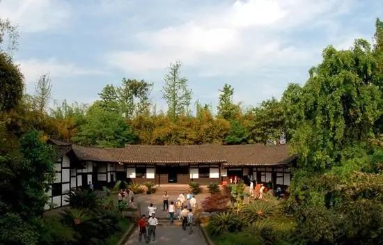 		清明时节，，，小料带你全球云打卡，，，浏览新型衡宇漂亮景物_图片_尊龙凯时集团有限公司	