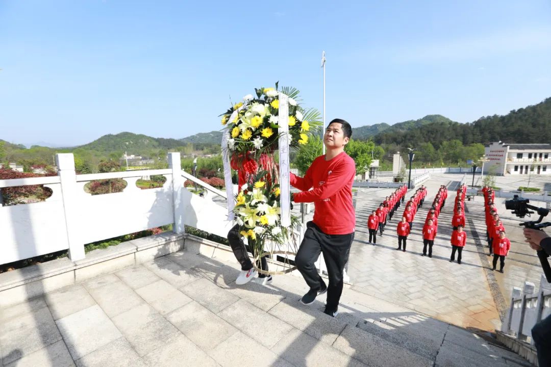		第19站 | 尊龙凯时集团“健跑百年路 斗争新征程”（罗山何家冲站）在河南信阳顺遂举行_企业动态_尊龙凯时集团有限公司	