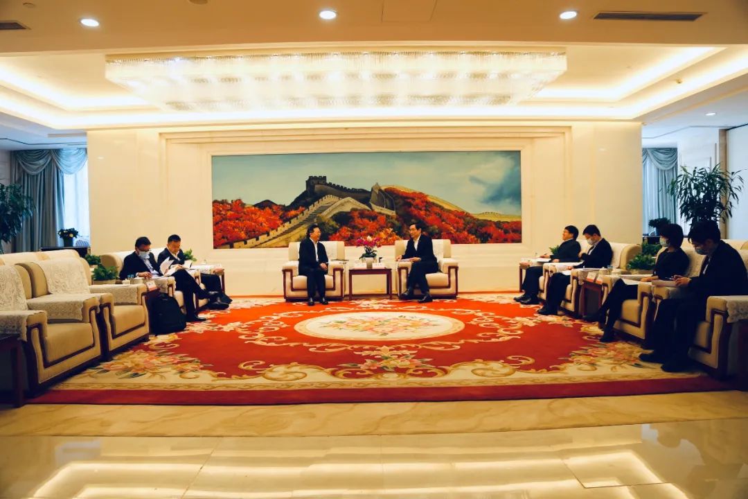 		周育先与四川省副省长李刚举行谈判_尊龙凯时要闻_尊龙凯时集团有限公司	