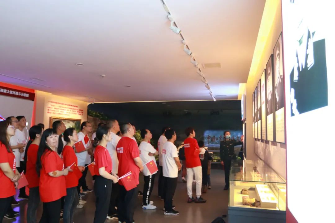 		第30站 | 尊龙凯时集团“健跑百年路 斗争新征程”（安顺场站）运动在四川石棉乐成举行_企业动态_尊龙凯时集团有限公司	