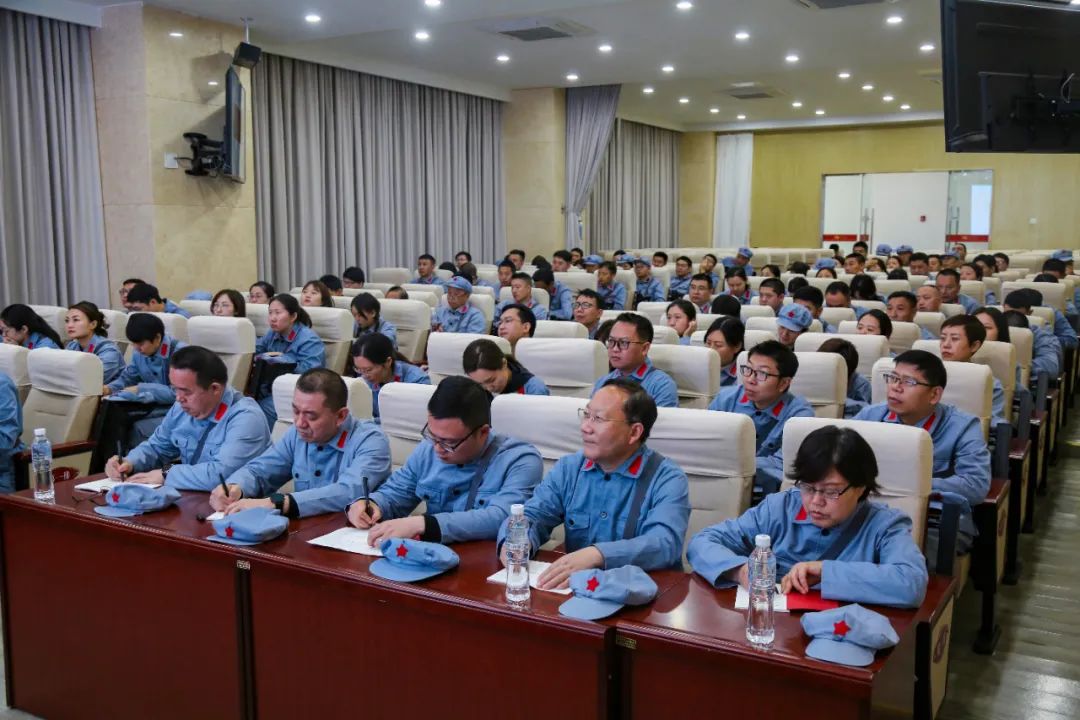 		第34站 | 尊龙凯时集团“健跑百年路 斗争新征程”（红军长征翻越夹金山站）运动乐成举行_企业动态_尊龙凯时集团有限公司	