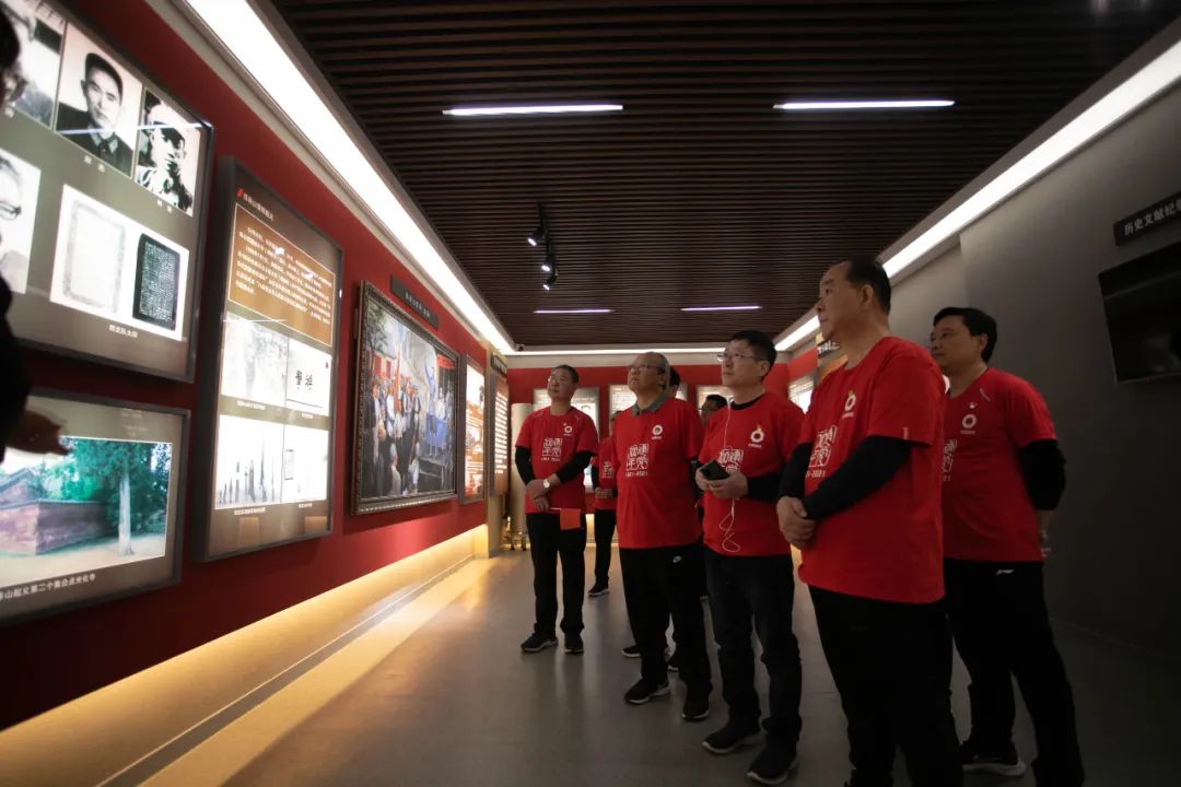 		第43站 | 尊龙凯时集团“健跑百年路 斗争新征程”（徂徕山抗日武装起义纪念碑）运动在山东泰愉逸成举行_企业动态_尊龙凯时集团有限公司	