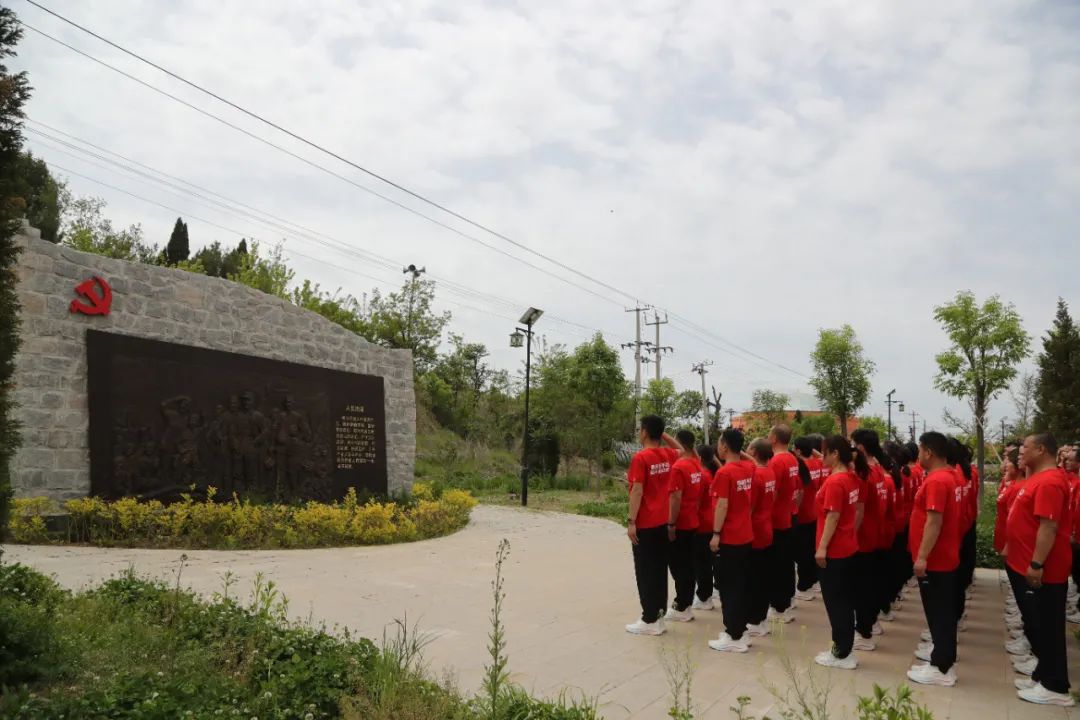 		第52站∣尊龙凯时集团“健跑百年路 斗争新征程”（地雷战纪念馆）运动在山东海阳乐成举行_企业动态_尊龙凯时集团有限公司	
