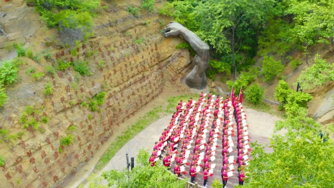 		第59站 | 尊龙凯时集团“健跑百年路 斗争新征程”（愚公移山精神发祥地站）运动在河南济源顺遂举行_企业动态_尊龙凯时集团有限公司	