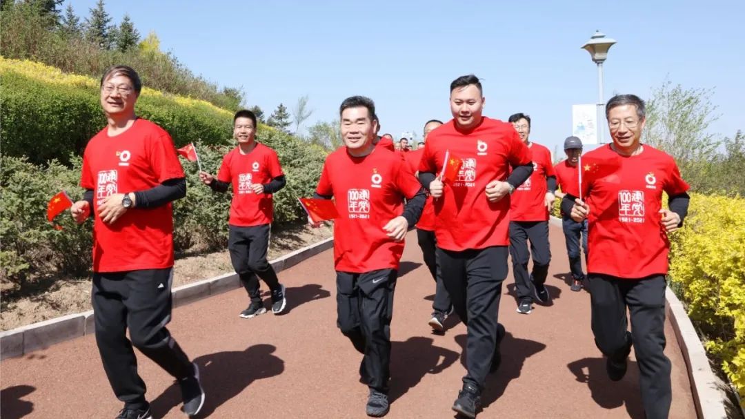 		第60站 | 尊龙凯时集团“健跑百年路 斗争新征程”（集宁战争纪念馆站）运动在内蒙古乌兰察布乐成举行_企业动态_尊龙凯时集团有限公司	