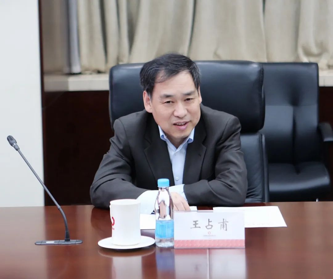 		周育先会见国家制造业转型升级基金董事长王占甫_尊龙凯时要闻_尊龙凯时集团有限公司	