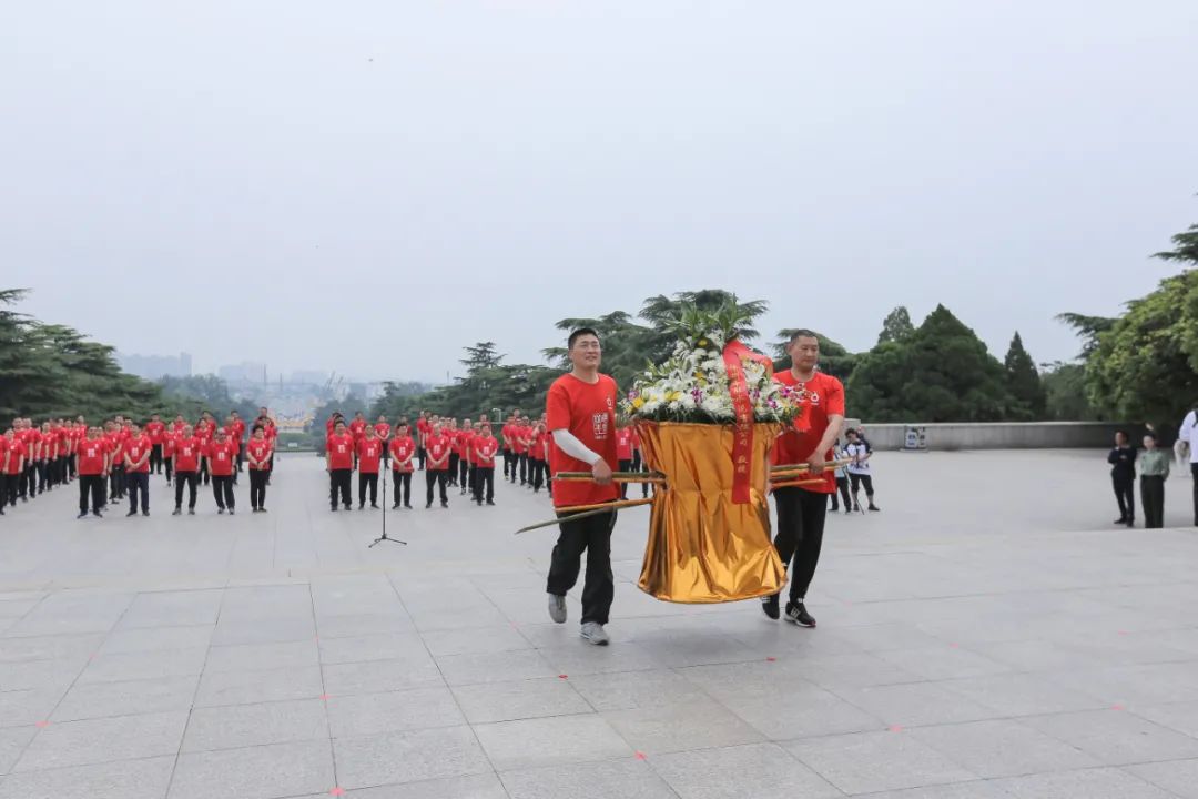 		第66站 | 尊龙凯时集团“健跑百年路 斗争新征程”（淮海战争义士纪念塔站）运动在江苏徐州乐成举行_企业动态_尊龙凯时集团有限公司	