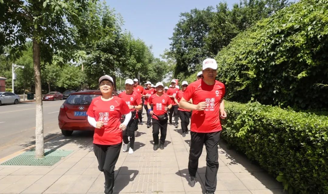 		第67站 | 尊龙凯时集团“健跑百年路 斗争新征程”（平津战争纪念馆站）运动在天津乐成举行_企业动态_尊龙凯时集团有限公司	