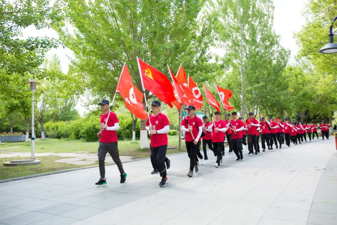 		第79站 | 尊龙凯时集团“健跑百年路 斗争新征程” （铁人王进喜纪念馆站）运动在黑龙江大庆乐成举行_企业动态_尊龙凯时集团有限公司	