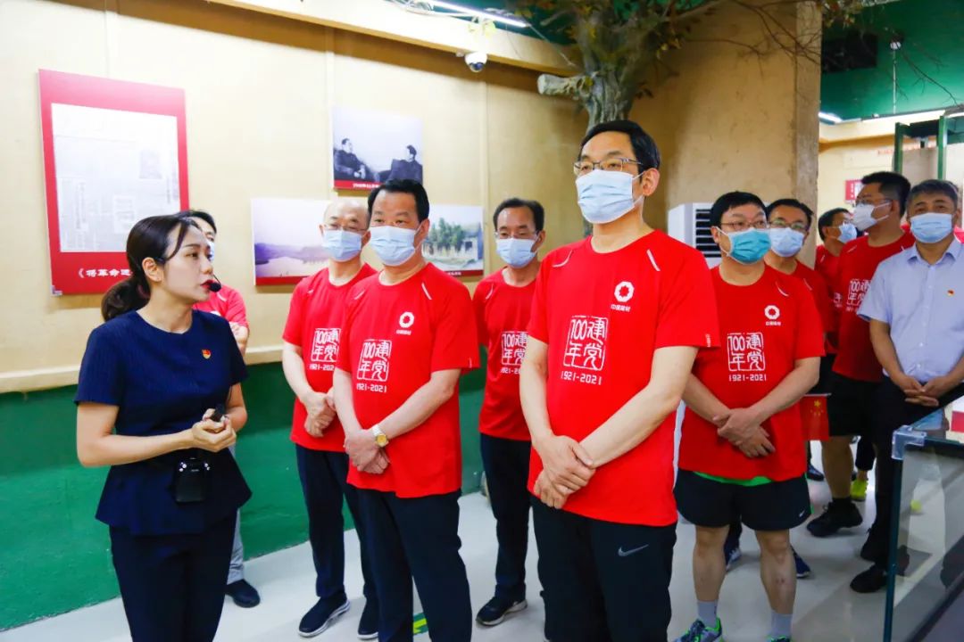		第92站 | 尊龙凯时集团“健跑百年路 斗争新征程”（渡江战争总前委孙家圩子旧址站）运动在安徽蚌埠顺遂举行_企业动态_尊龙凯时集团有限公司	
