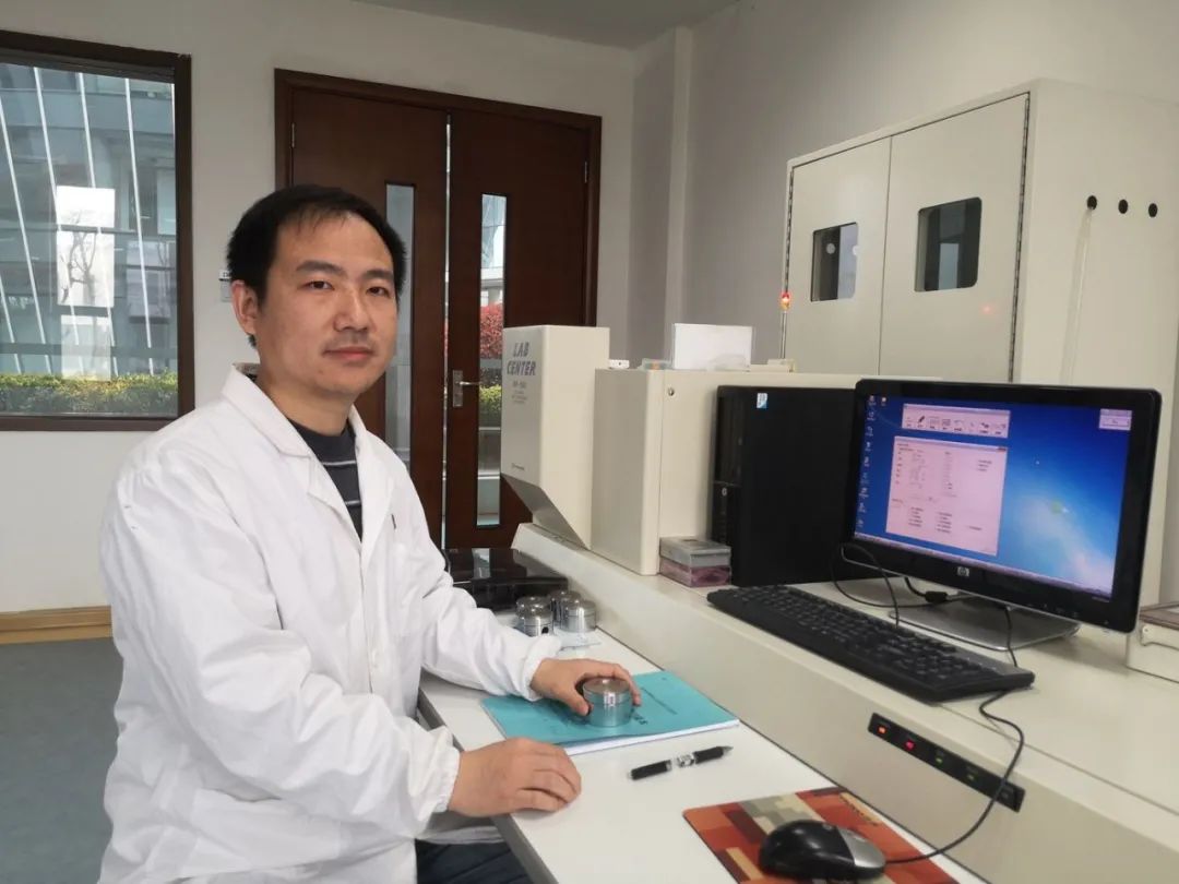 		最美建材人 | 蚌埠院陈淑勇：在科研一线脚扎实地、上下求索_人物_尊龙凯时集团有限公司	