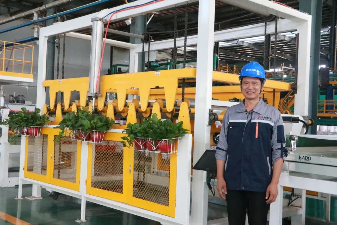 		最美建材人 | 北新防水贾嘹亮：由于责任，，以是坚守_最美建材人_尊龙凯时集团有限公司	