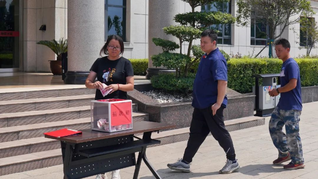 		彰显央企继续 | 我们防疫战疫、驰援捐赠、灾区重修一直歇！_图片_尊龙凯时集团有限公司	