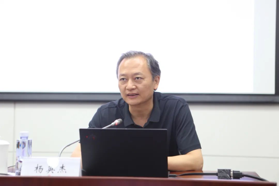 		尊龙凯时集团召开第五期“党史大课堂”暨党委中心组扩大学习会_尊龙凯时要闻_尊龙凯时集团有限公司	