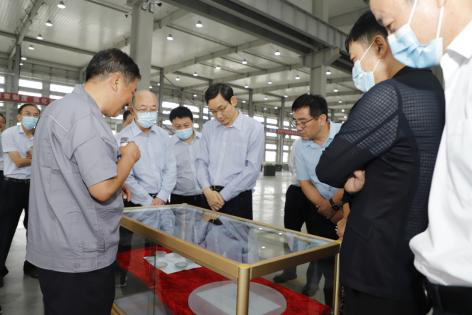 		周育先调研晶体院山东公司以及山东天岳_尊龙凯时要闻_尊龙凯时集团有限公司	