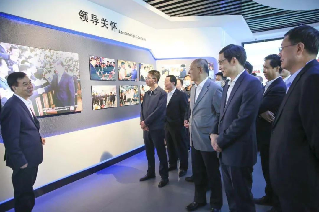 		我国首个万吨碳纤维生产基地在西宁降生！登上央视新闻联播快讯！_幻灯片_尊龙凯时集团有限公司	