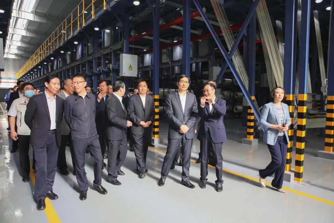 		我国首个万吨碳纤维生产基地在西宁降生！登上央视新闻联播快讯！_幻灯片_尊龙凯时集团有限公司	