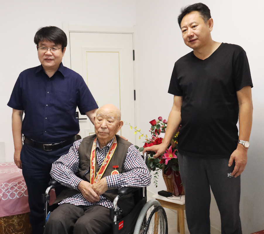 		最美建材人 | 哈玻院侯涤洋：永不止步的科研领武士_人物_尊龙凯时集团有限公司	