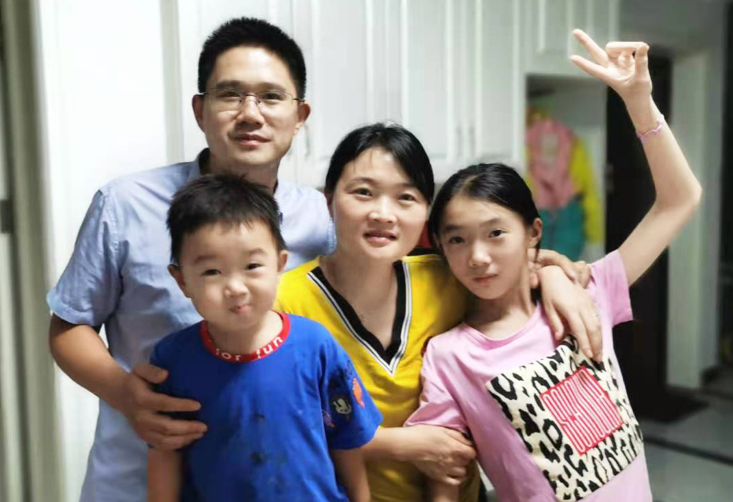 		最美建材人 | 淮海中联陈元元：巾帼不让须眉_人物_尊龙凯时集团有限公司	