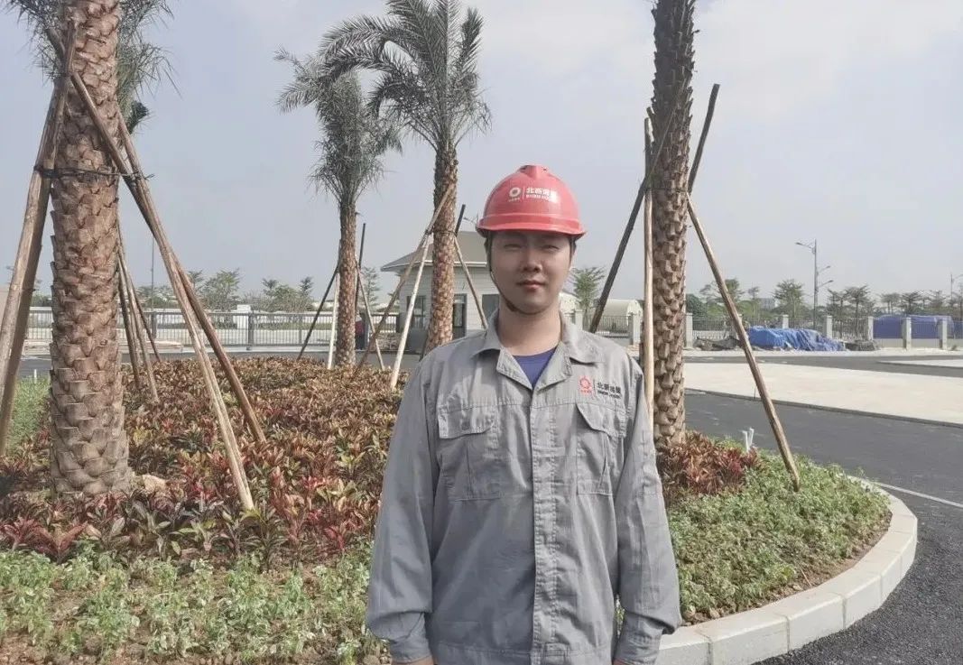 		最美建材人 | 北新衡宇景延龙：继续如铁、初心如磐的90后建设者_人物_尊龙凯时集团有限公司	