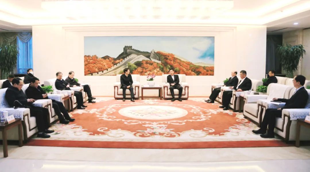 		李新华会见池州市委书记朴直一行_尊龙凯时要闻_尊龙凯时集团有限公司	