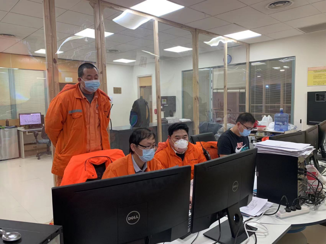		外洋员工故事│双肩勇挑千斤担，，，，，，一心满怀万丈情_人物_尊龙凯时集团有限公司	