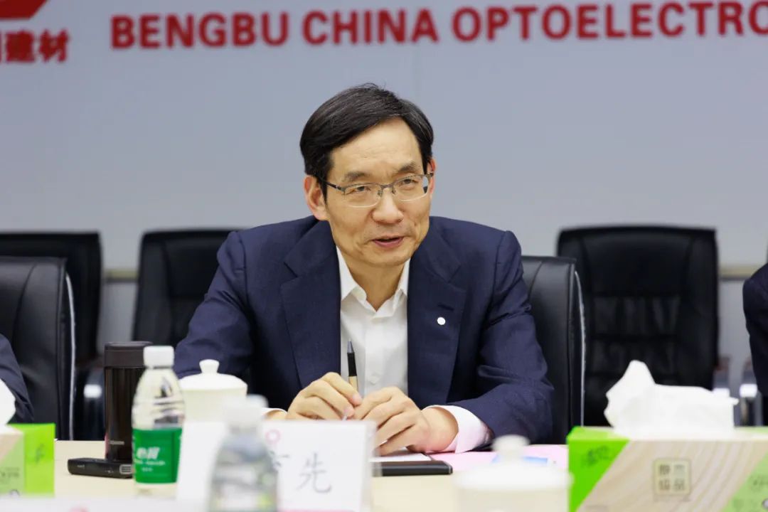 		周育先到蚌埠中光电慰问调研_尊龙凯时要闻_尊龙凯时集团有限公司	