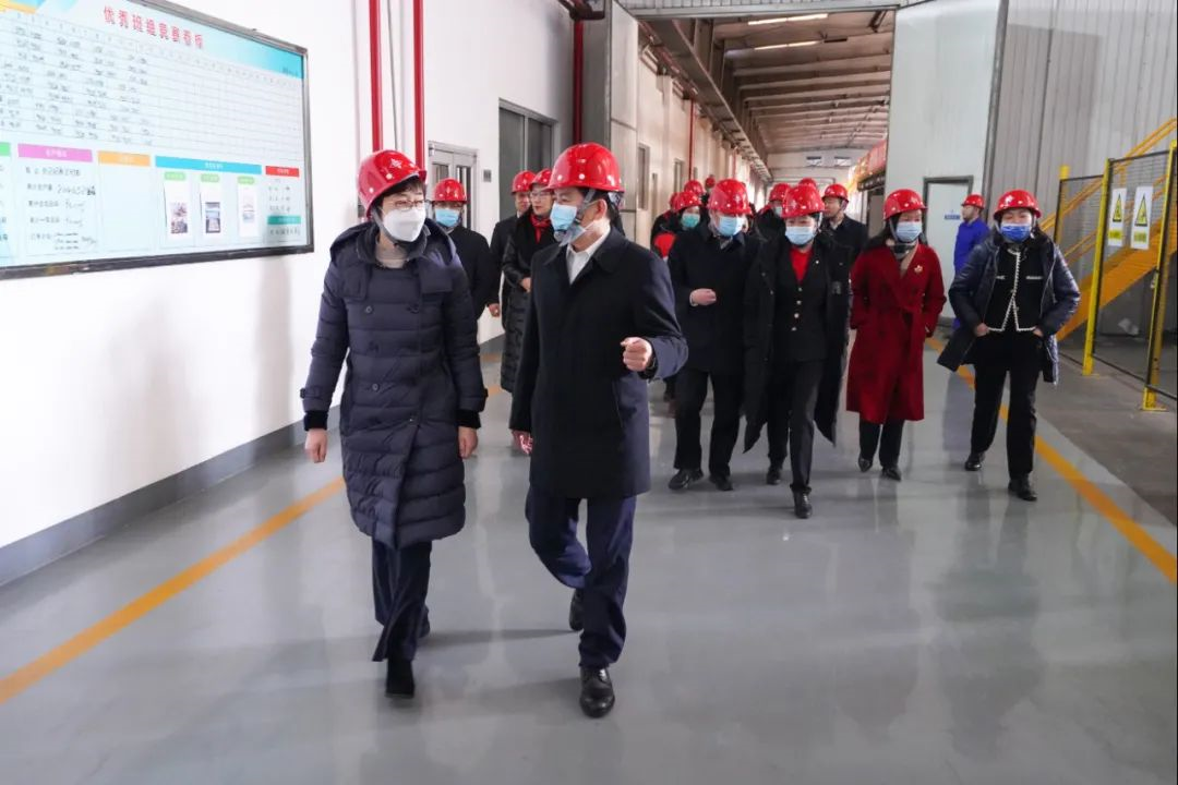 		孙力实调研秦皇岛企业，，，，，重点调研耀华百年庆祝唬运动准备情形_尊龙凯时要闻_尊龙凯时集团有限公司	