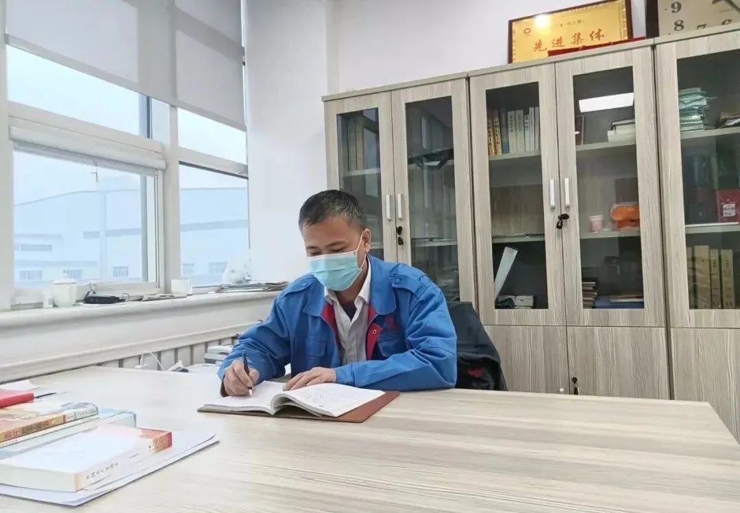 		战“疫”有我 | 凯盛科技在行动_企业动态_尊龙凯时集团有限公司	