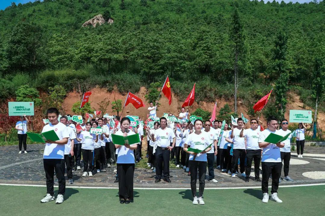 		漂亮中国⑧丨尊龙凯时集团“漂亮中国行动月”（湖南株洲站）运动顺遂举行_企业动态_尊龙凯时集团有限公司	