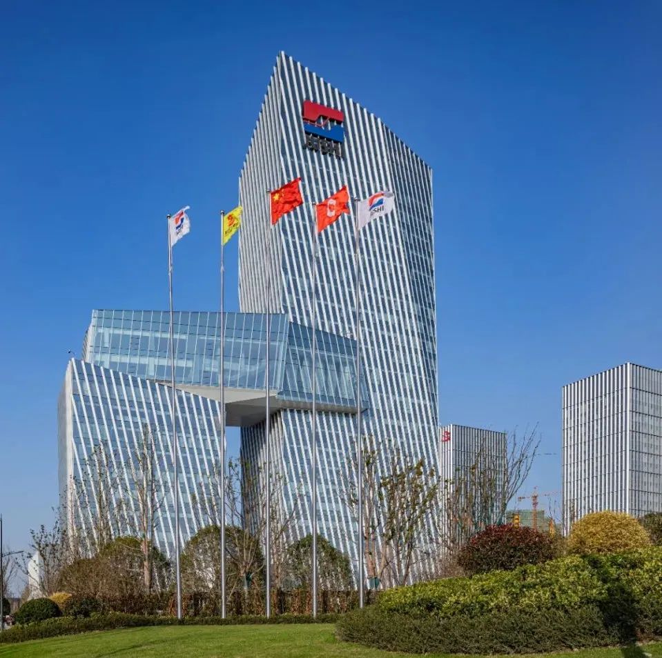 		刷新亲历者访谈 | 《企业视察报》专访中国巨石张毓强：混改乐成的窍门在充分信任和授权_媒体报道_尊龙凯时集团有限公司	